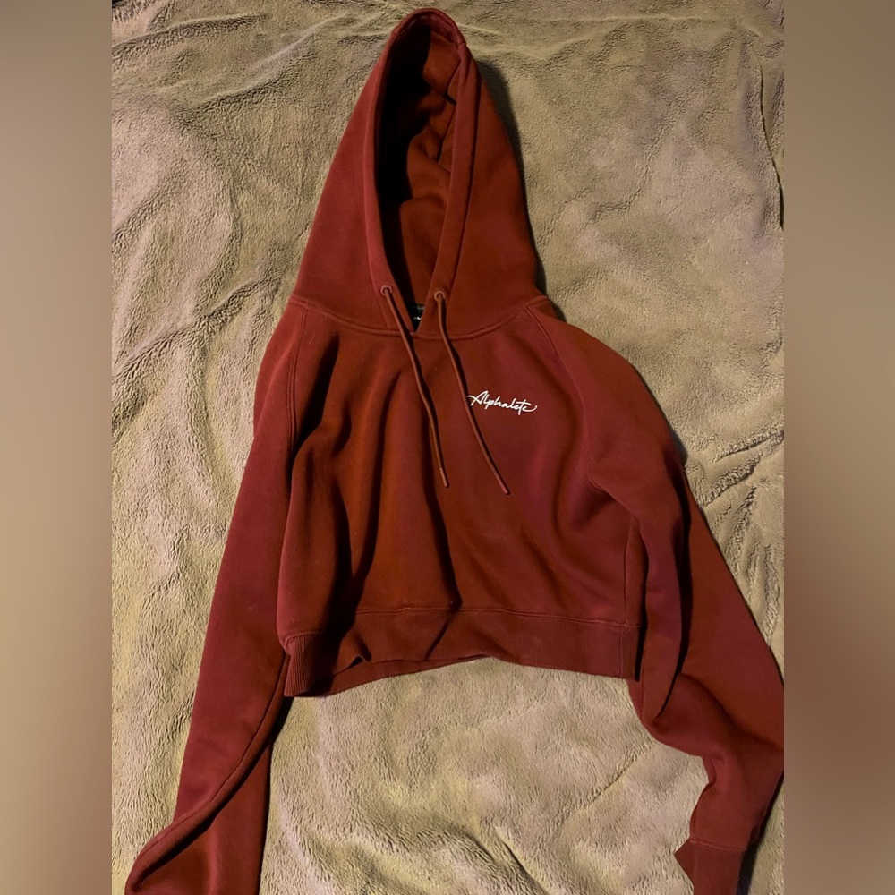 Maroon womens Alphalete cropped hoodie